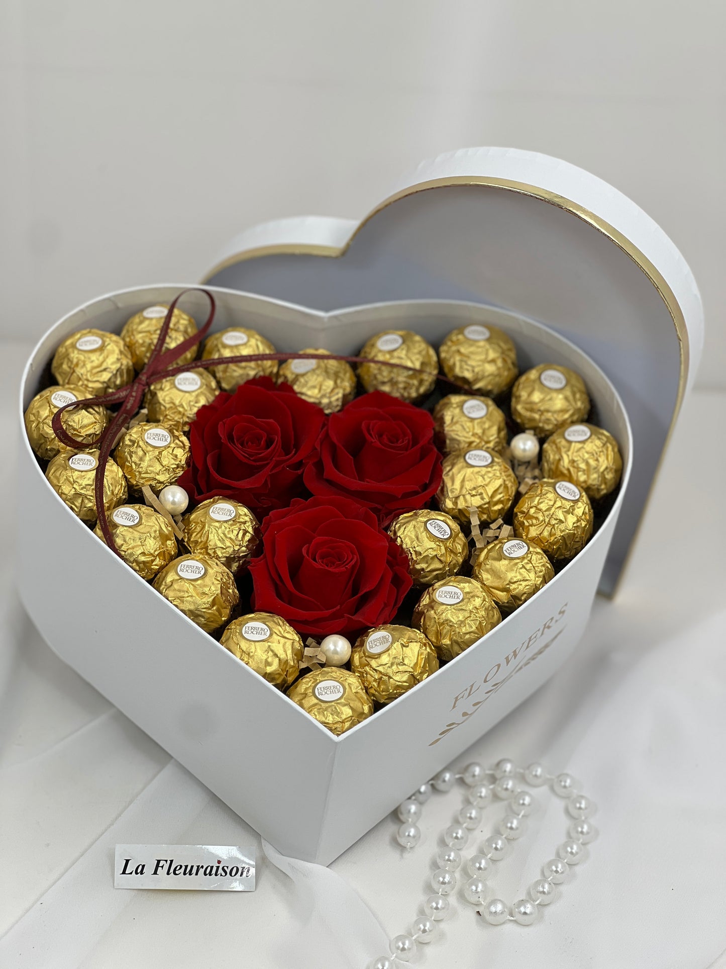 Crimson Elegance Indulgence - P4002