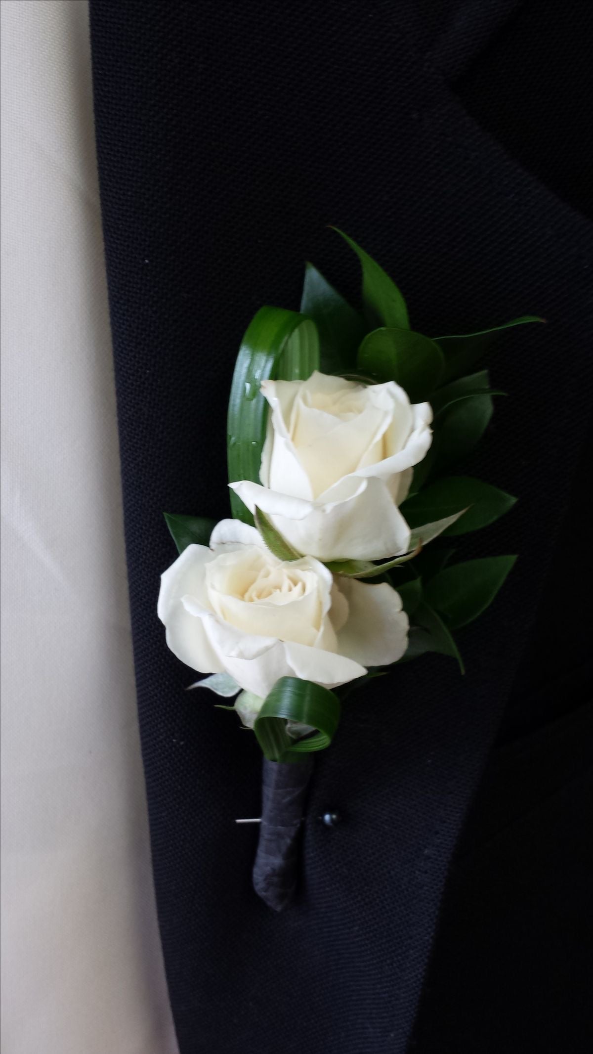 Boutonnière Élégance Intemporelle